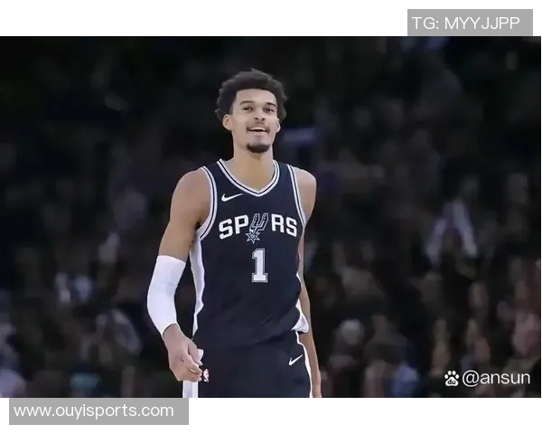 博班自曝身高2米24却仍需仰望文班亚马名记透露其身高接近2米31